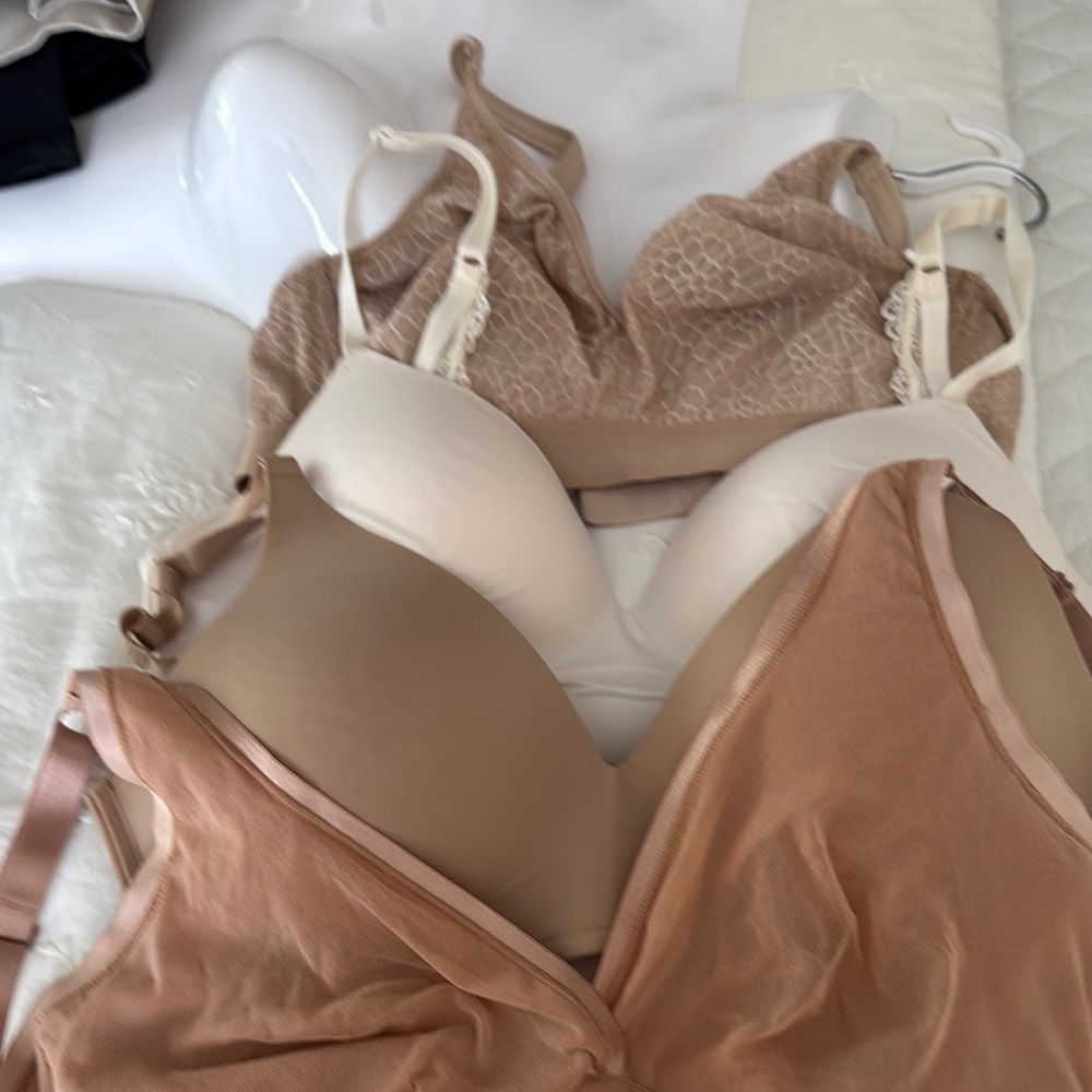 Women's Intimates Set in Cream and Tan/ never worn